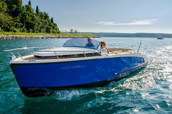 Alfastreet 23 Cabin Evolution Motor 0 Bonaca_2014_E23-28