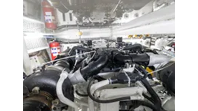 2007 Hatteras 64 Motor Yacht  56 