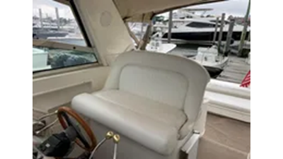 2001 Sea Ray 340 Amberjack 10 