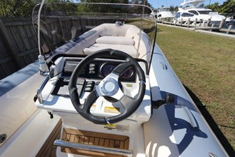 - 9 10_2018 17ft Williams Sportjet 520 Tender