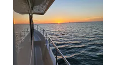 2009 Mainship 34 Trawler 84 