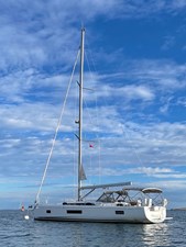 VITAE MAGNA 5 VITAE MAGNA, 2020 Beneteau Oceanis 51.1