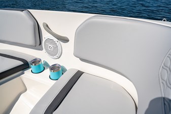 Bayliner M15  20 