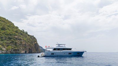 27m TRAWLER 3 3