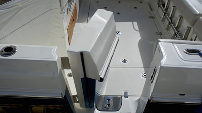 35 ft 2020 Boston Whaler 350 Realm, Yacht Kings 38 35 ft 2020 Boston Whaler 350 Realm (27)