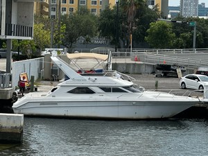 Sea Ray 440 Express Bridge 0 IMG-20250312-WA0025