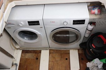 Sea Sun 3 4_1996 59ft Fairline Squadron 59