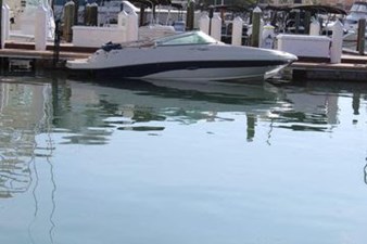 2004 Sea Ray 220 Sundeck 1 2