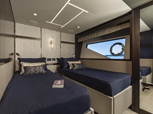 Sunseeker 88 Yacht 17 GUEST CABIN 1