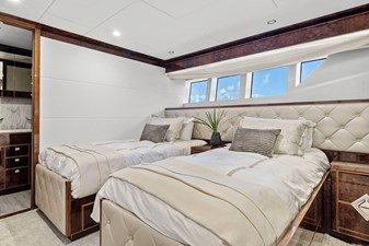 OBSESSION 40 Port Side Guest Cabin  
