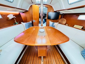 2000 Beneteau 311 5 