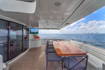Azimut Grande 105 18 105' Azimut-4
