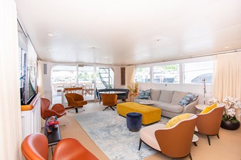 SOVEREIGN 11 Salon