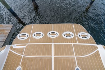 DIGGERS 52 Swim Platform