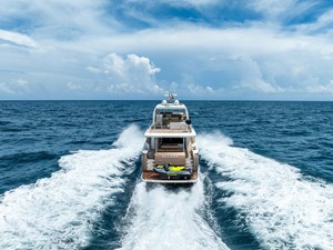 2015 Prestige 750 2 