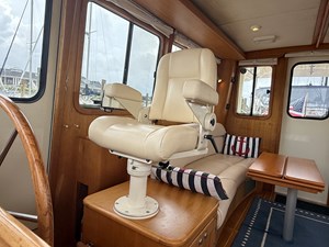 STARLITE 26 Helm Seat