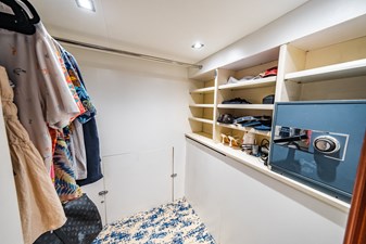 GRACE 19 Walk-in Locker   