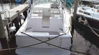 - 2 3_Listing for 2007 34' Luhrs 31 Open