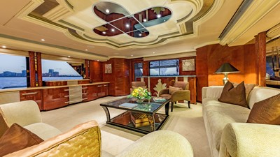 I Love This Boat 27 Upper Deck Salon 3