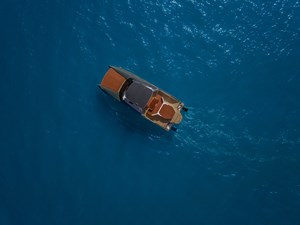 Dr. No 8 HUTTER YACHTS DR. NO POWER CATAMARAN FOR SALE 