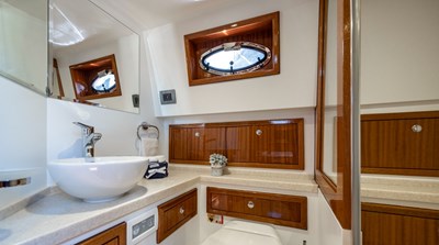 V40 Retro Classic Open 26 27_2023 40ft Vento Yacht V40 Retro Classic