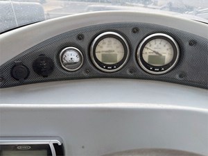 24' Bentley 2017 Encore 240 Cruise SE 16 