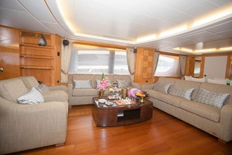 Azimut 105 8 