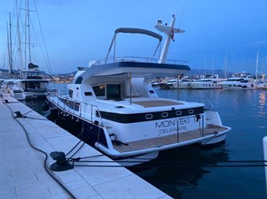 Monteki  6 Lagoon 44 Power_Monteki_(photos from the owner April 2024)_5