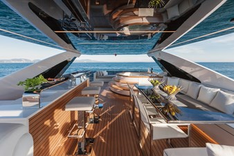 Dreamline 28 6 DREAMLINE 28 SUNDECK