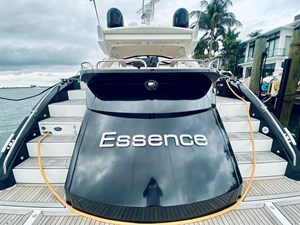 ESSENCE 75 76_2010 60ft Sunseeker Predator ESSENCE