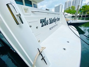 The Motley Crew 24 25_2003 57ft Navigator THE MOTLEY CREW