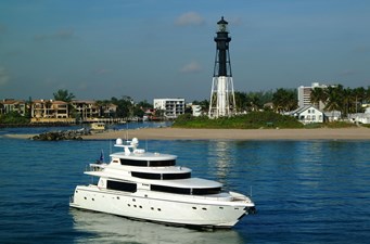 JOHNSON 93 SKYLOUNGE     10 Alt profile