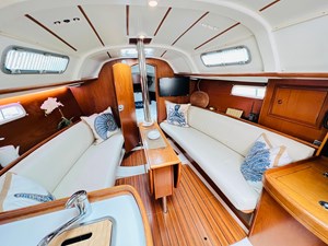 2000 Beneteau 311 7 