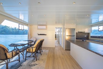 HOME CATAMARAN 12 