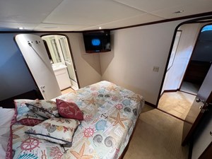 2001 Broward Raised Pilothouse MY 15 