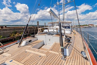 CABOCHON 15 14. Aft decks.