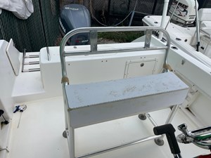 2004 Century 2300 Center Console 12 