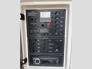 27' Monterey 2002 262 Cruisers 18 