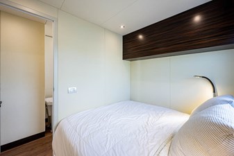 44 Powercat 49 44_overblue_powercat_port_guest_stateroom_3