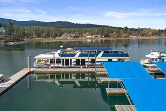 2000 Sumerset House Boat 40 