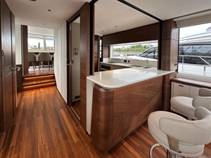 Princess X80 (X80034) 3 Galley