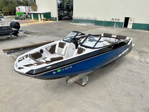 2019 Scarab 255 ID Open 0 1