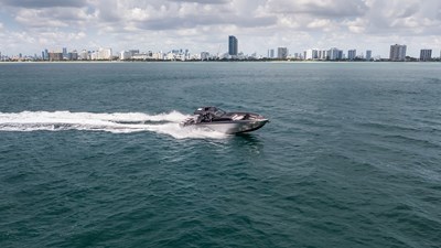 42 Auroris 7 2025 Cigarette 42 Auroris