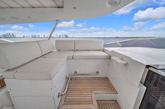 95 Raised Pilothouse 89 95' Azimut-58