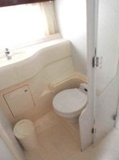 1998 Viking 46 Sports Cruiser 3 4