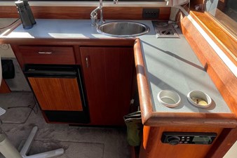 1991 Bayliner 3888 Motoryacht 18 