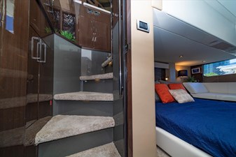 AQUASITION 22 AQUASITION Carver C52 Coupe