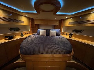 2009 Mckinna 69 Skylounge 16 