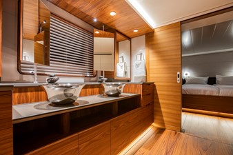 Canova 20 