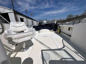 2001 Sea Hunt Escape 200 24 